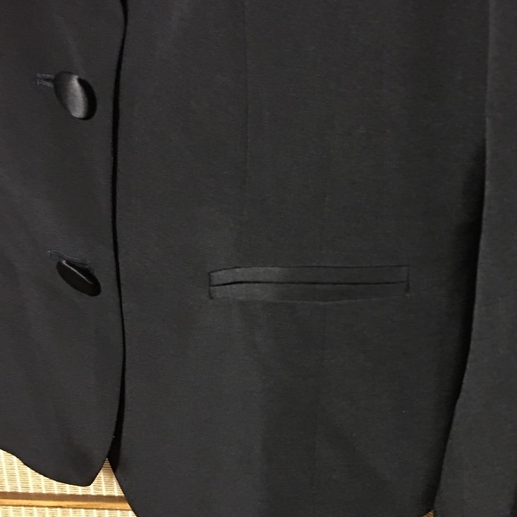 Black Silk Blazer Size 10 by Barrie Pace Ltd - Picture 4 of 5